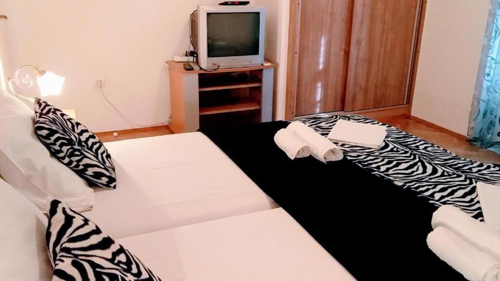 Apartmani Steni Свети-Стефан Экстерьер фото