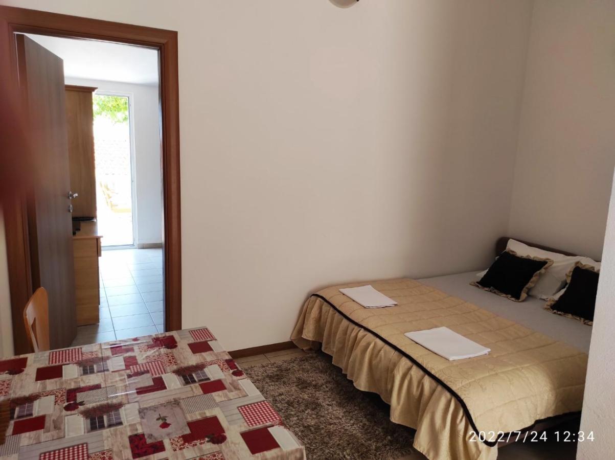 Apartmani Steni Свети-Стефан Экстерьер фото