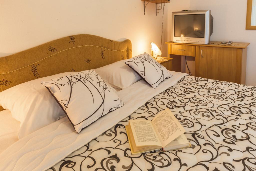 Apartmani Steni Свети-Стефан Экстерьер фото